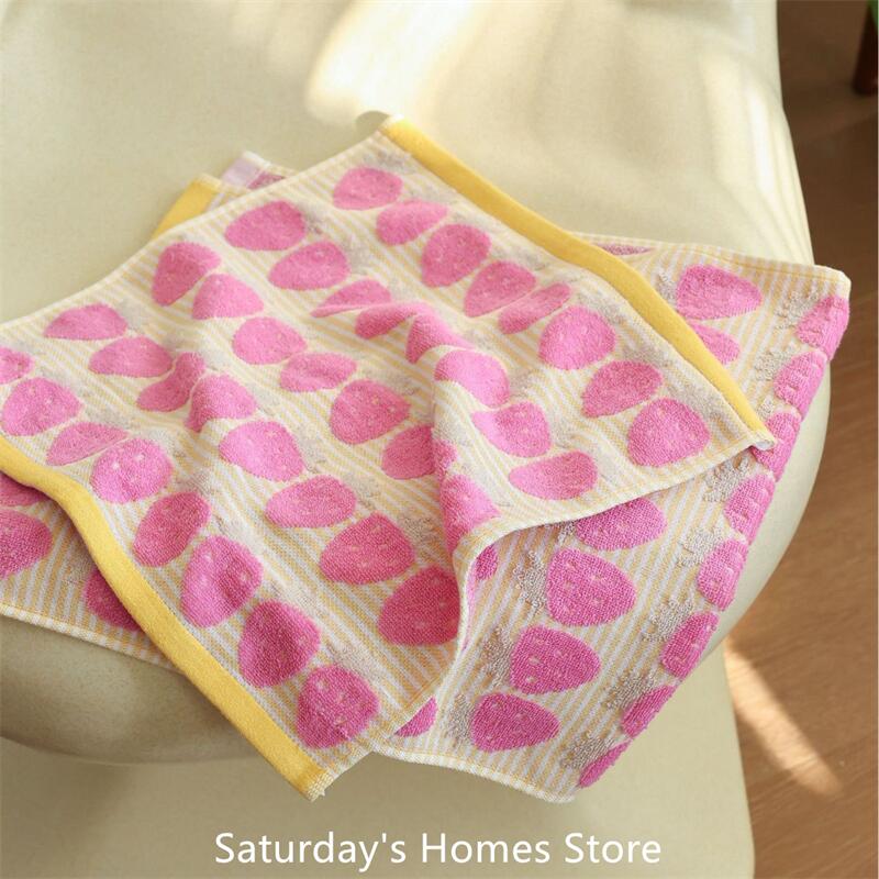 Cloth Face Mask Washable - Strawberry Series Katoenen zachte gezichtshanddoek voor